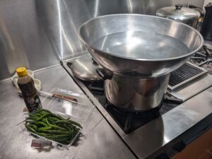 pot setup for underwater chicken